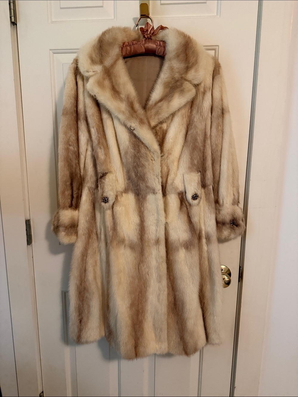 Luxurious Cream & Tan Mink Coat - Elegant Women's Outerwear